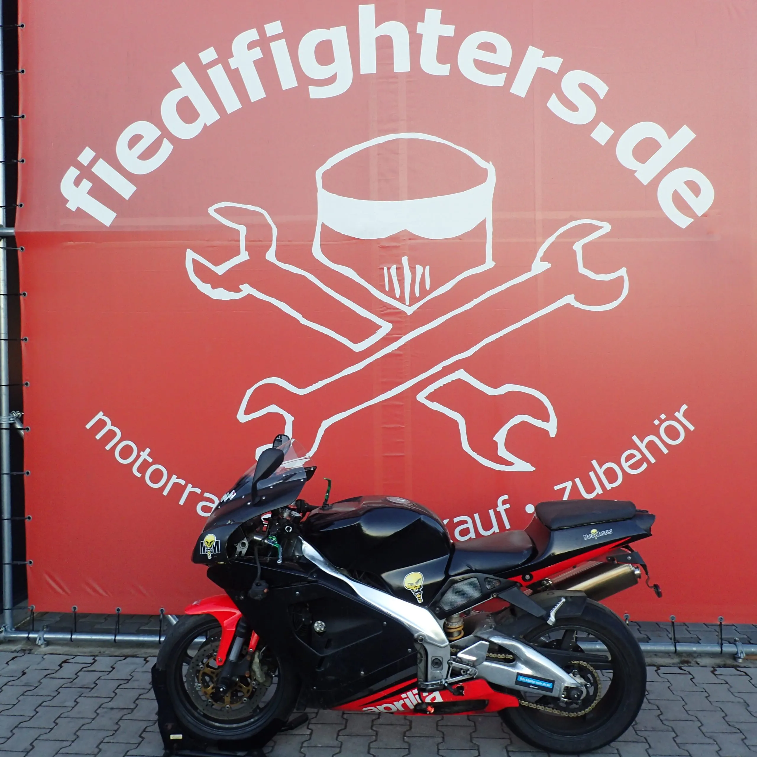 Motor Engine Aprilia RSV 1000 RP Bj.01 64420km