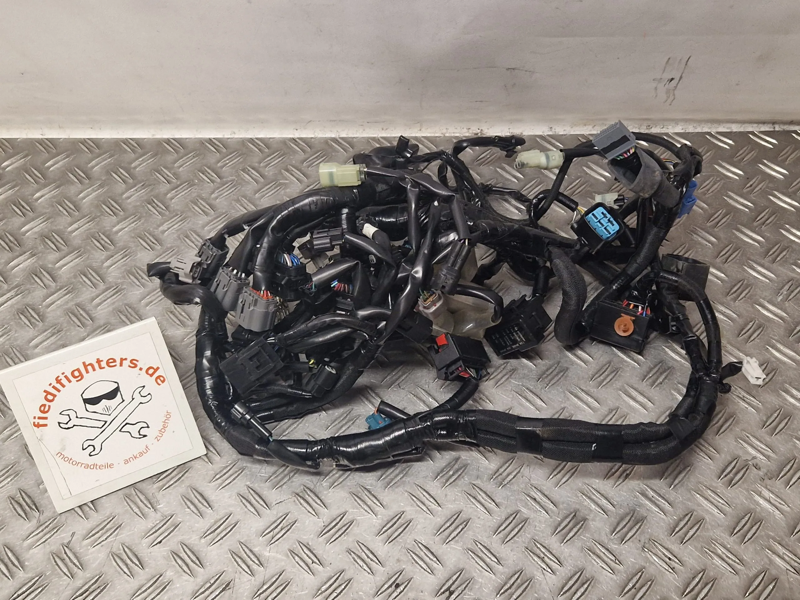 Hauptkabelbaum Kabelbaum Kabel Träger Kawasaki Z900 ZR900HA2 Bj.22 35KW 11500km