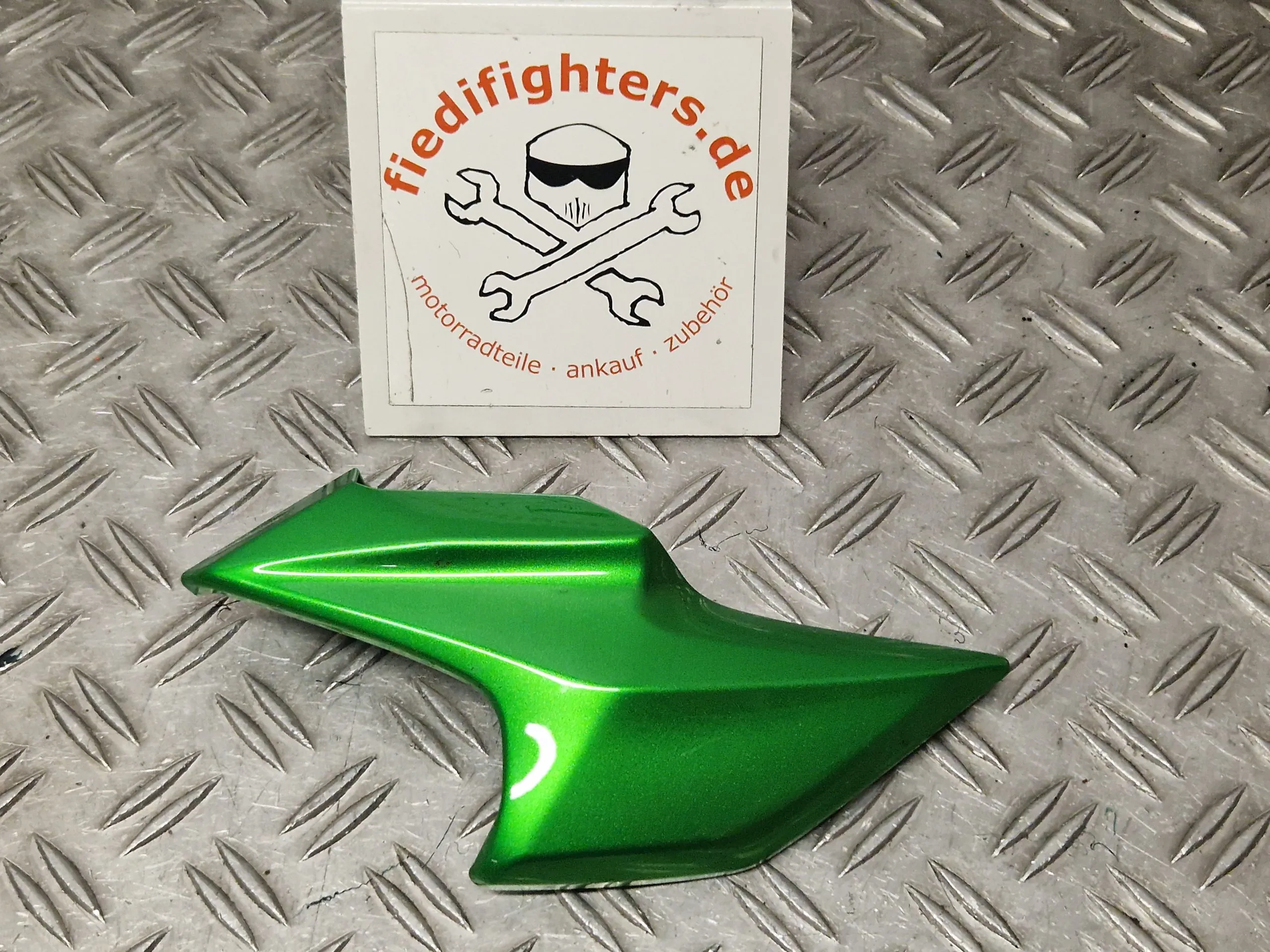 Verkleidung Seitenabdeckung oben rechts Kawasaki Z900 ZR900F Ez22 1982km