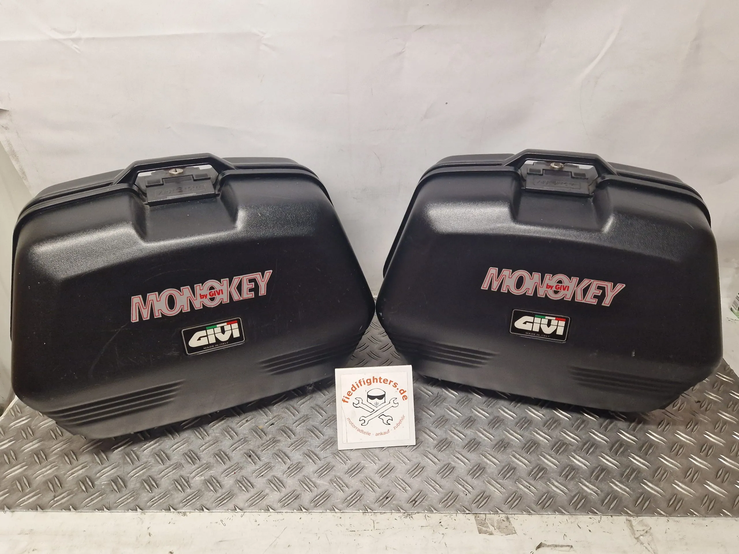 Seitenkoffer Koffer E33 GIVI