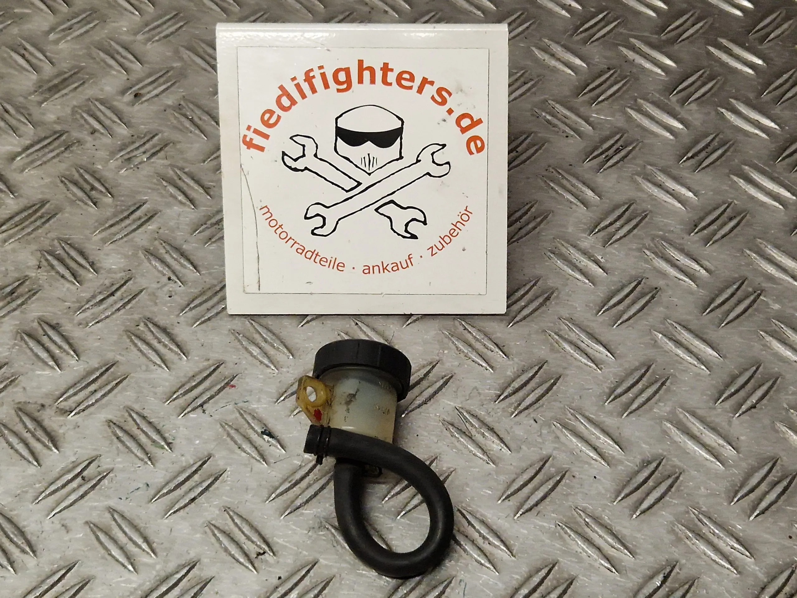 Bremsflüssigkeitsbehälter hinten Aprilia RSV Mille RP 1000 Bj.01 92kW 64420km