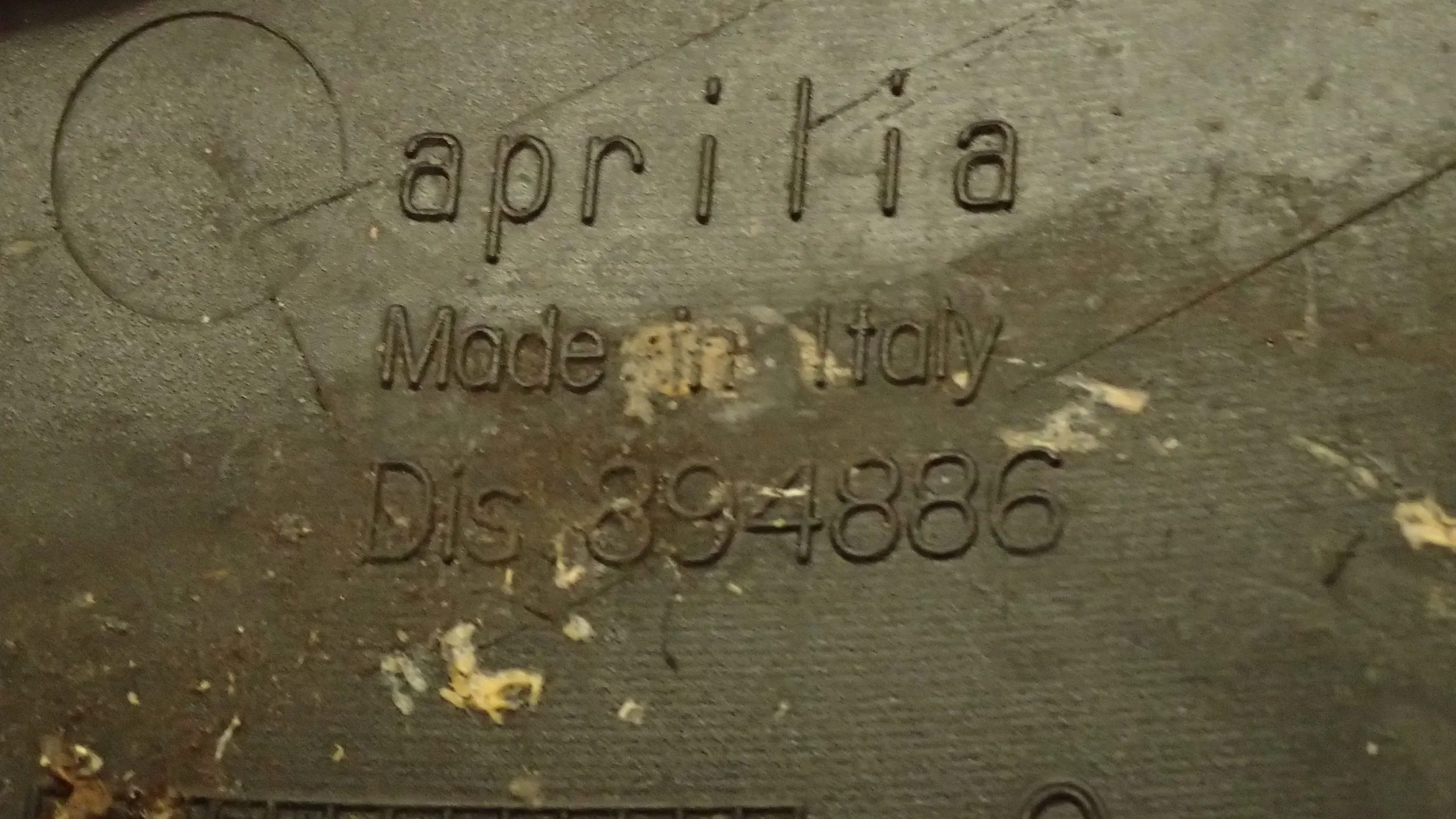 Tankverkleidung Verkleidung Tank links Aprilia Dorsoduro 1200 TV Ez.13 26301km