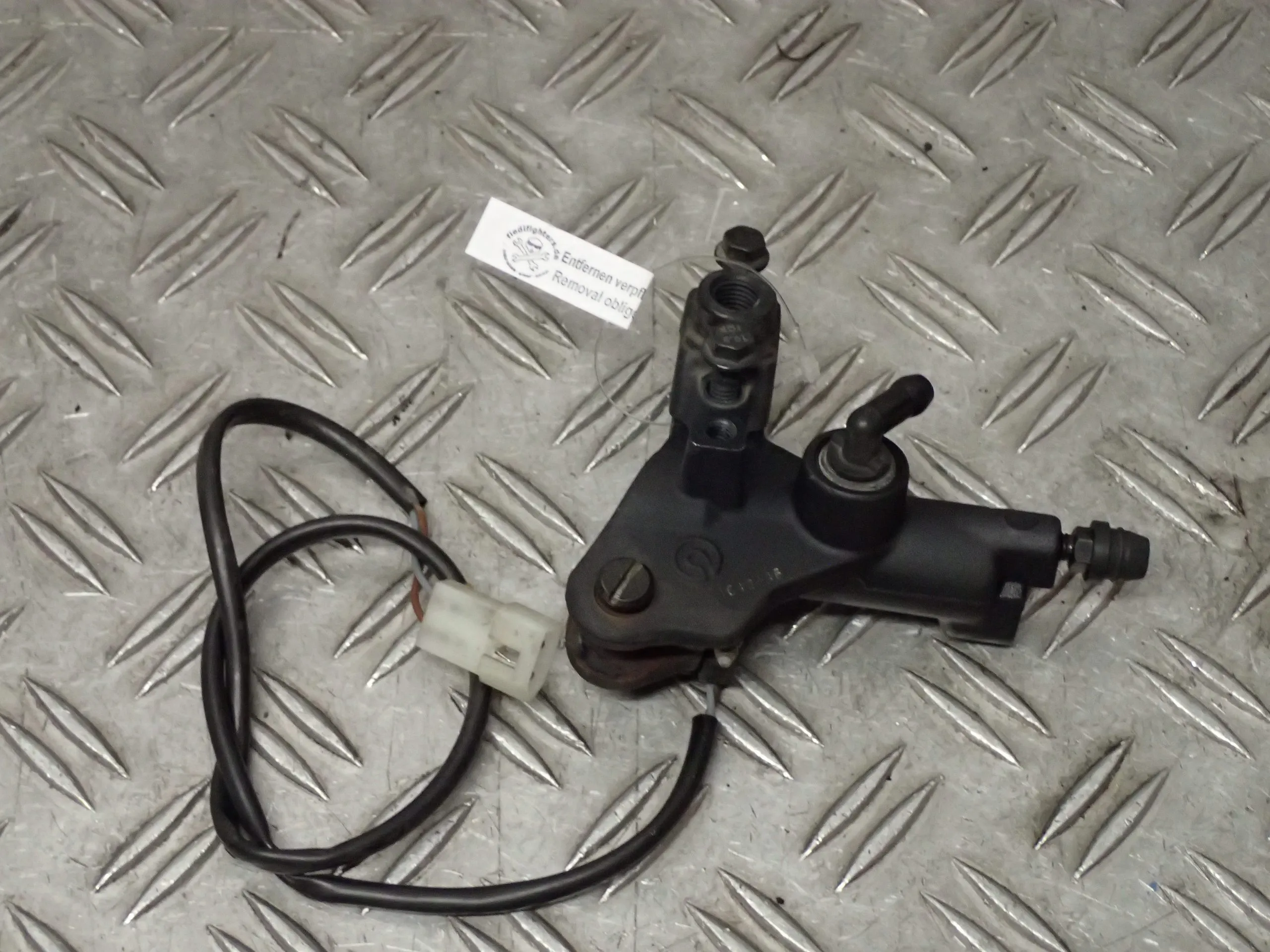 Bremspumpe vorne Brems Pumpe vorne Aprilia Dorsoduro 1200 TV Ez.13 26301km