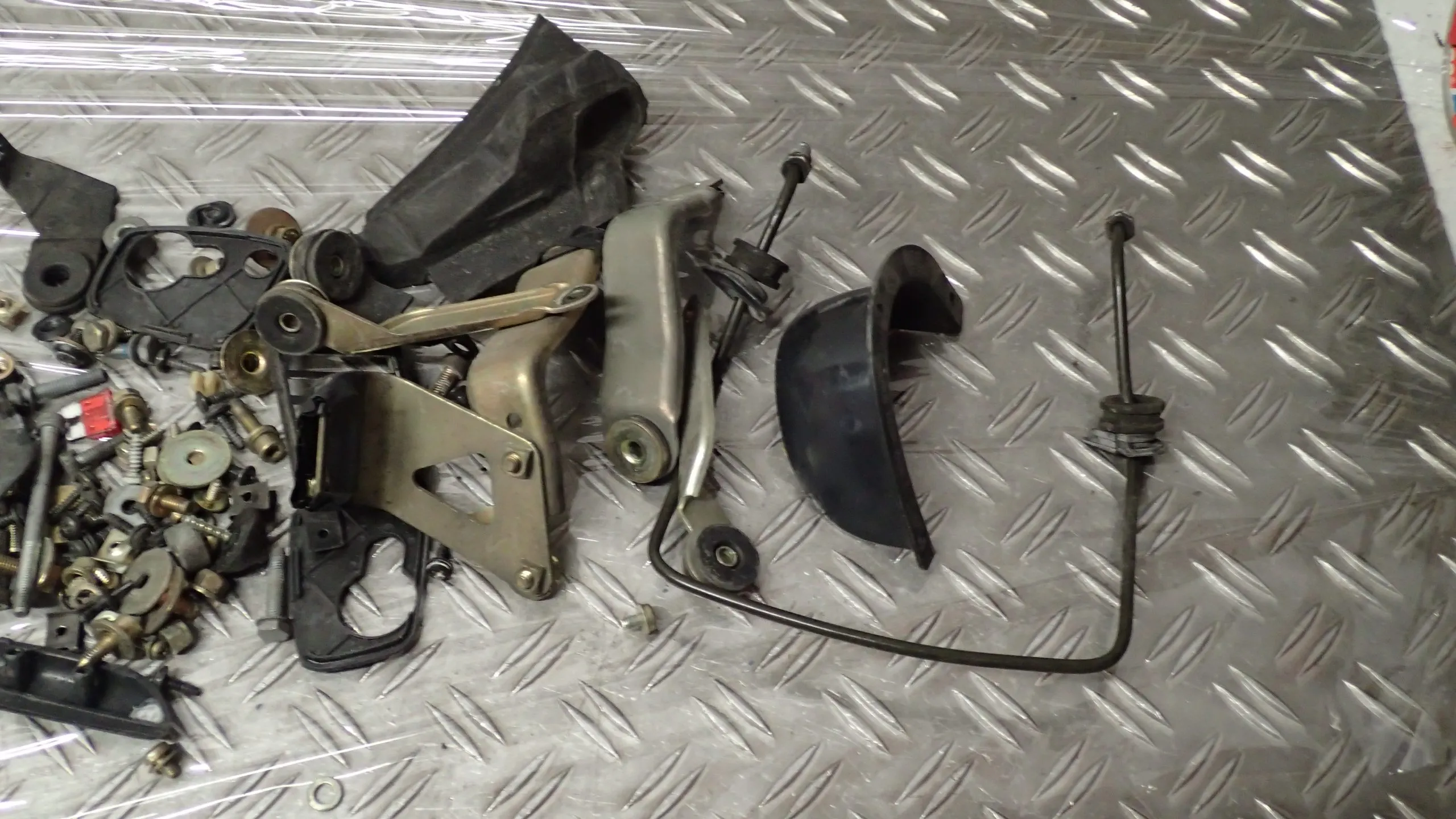 Schrauben Halter Kleinteile BMW K75RT EZ.94