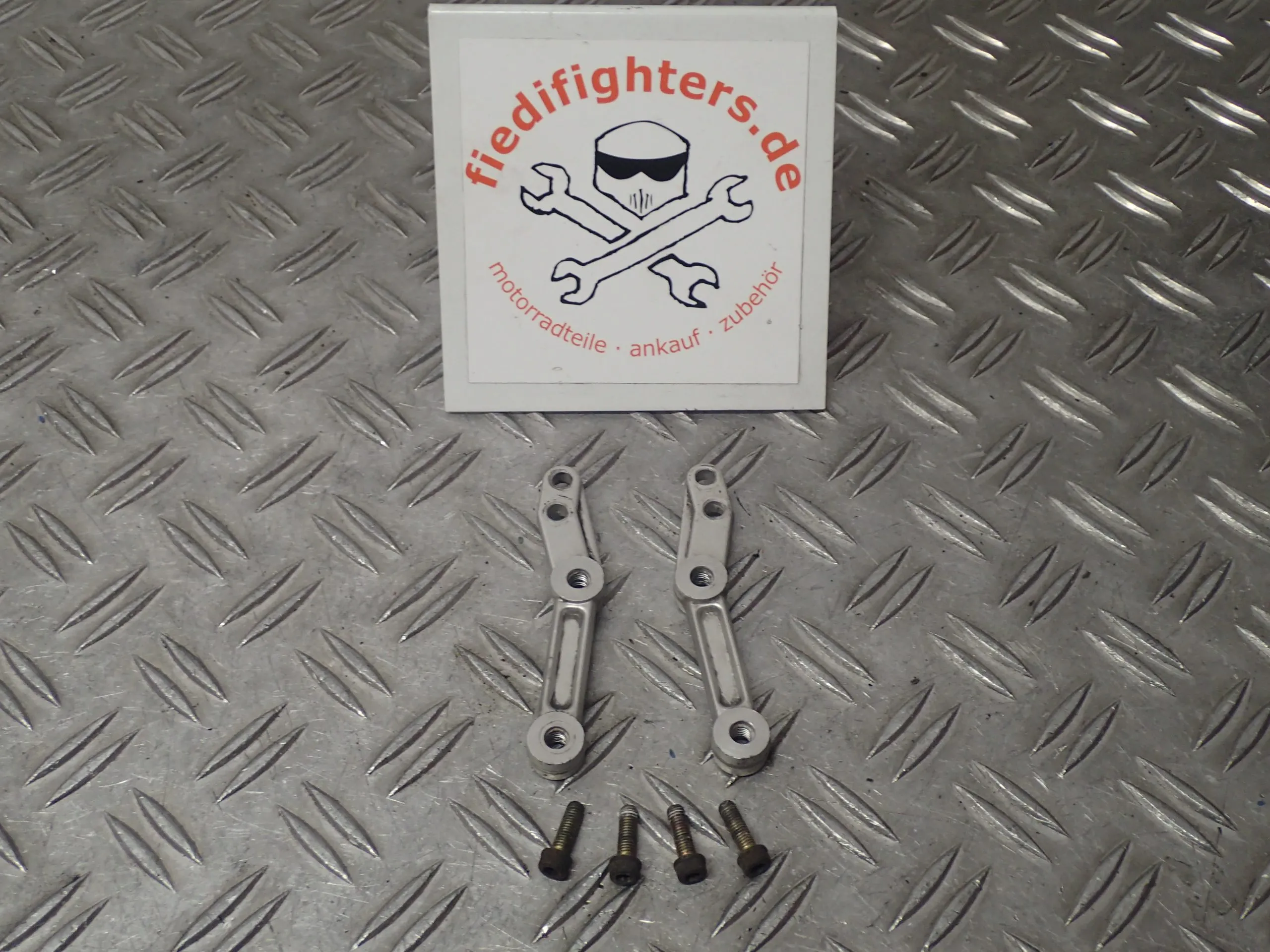 Bügel Halter Frontfender Satz TNT 1130 Bj.06