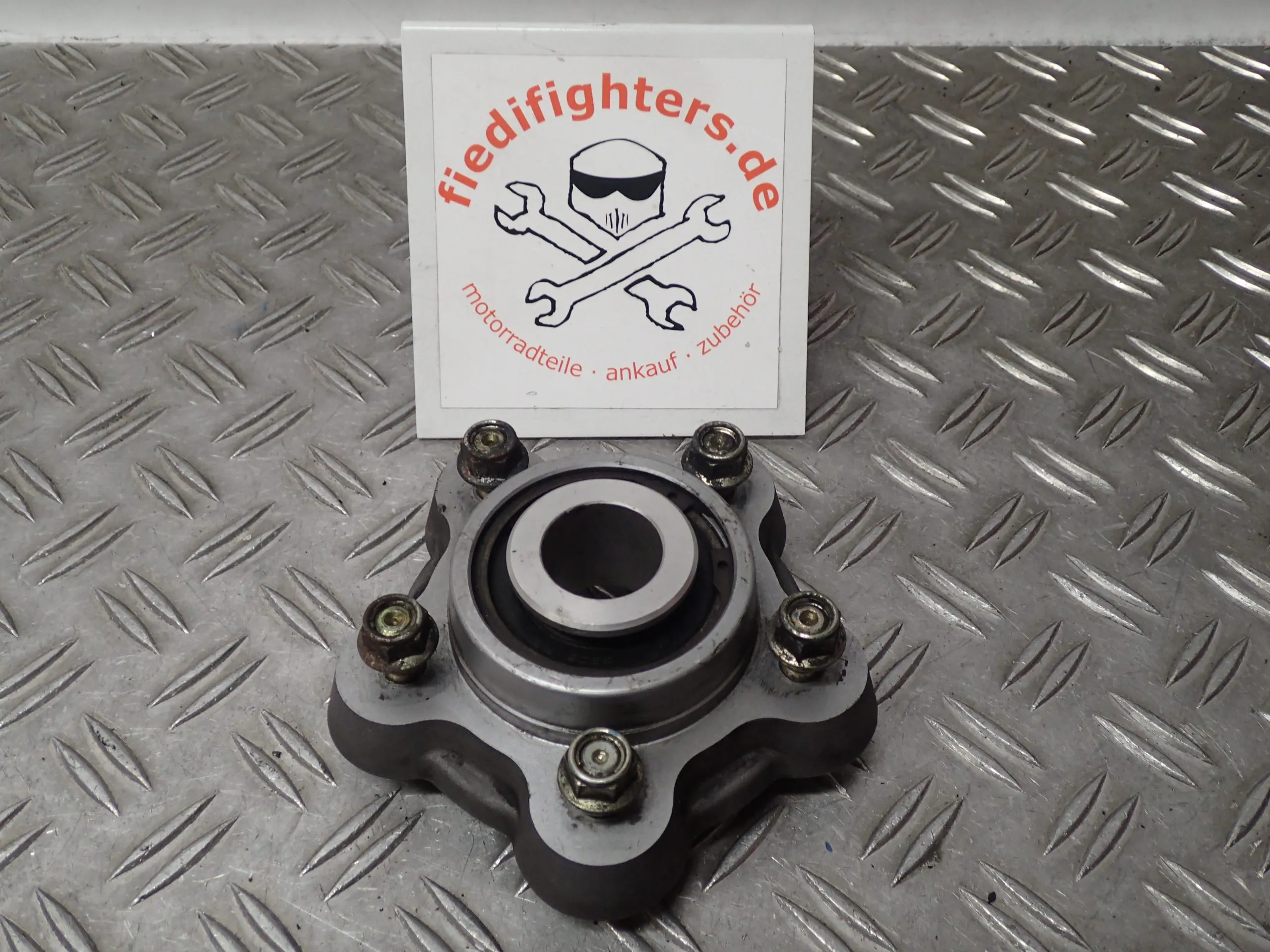 Kettenradträger Kettenrad Träger Benelli TNT 899 1130 Trek 899 1130