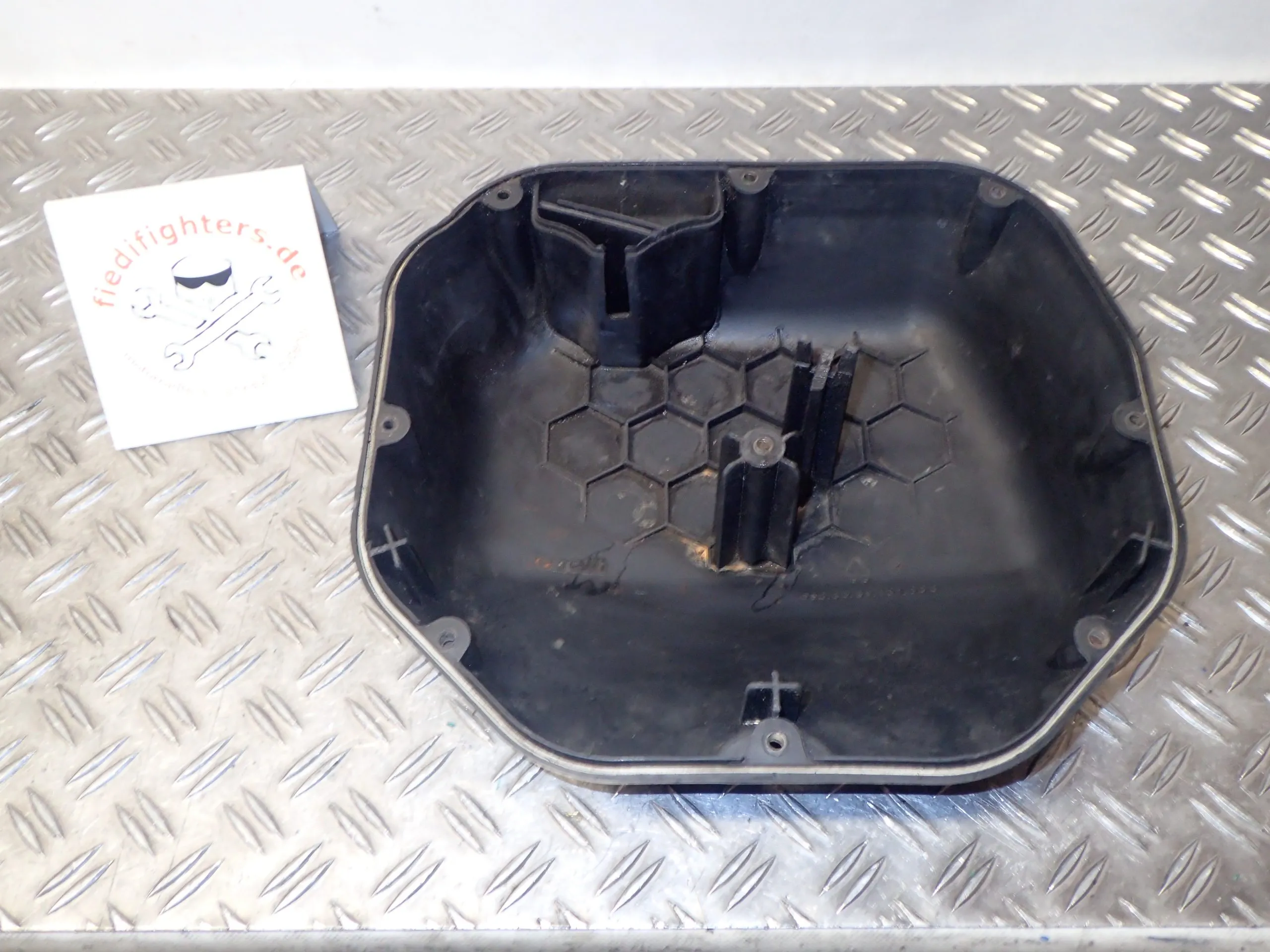 Filtergehäusedeckel Luftfilter Airbox Deckel oben TNT 1130 Bj.06