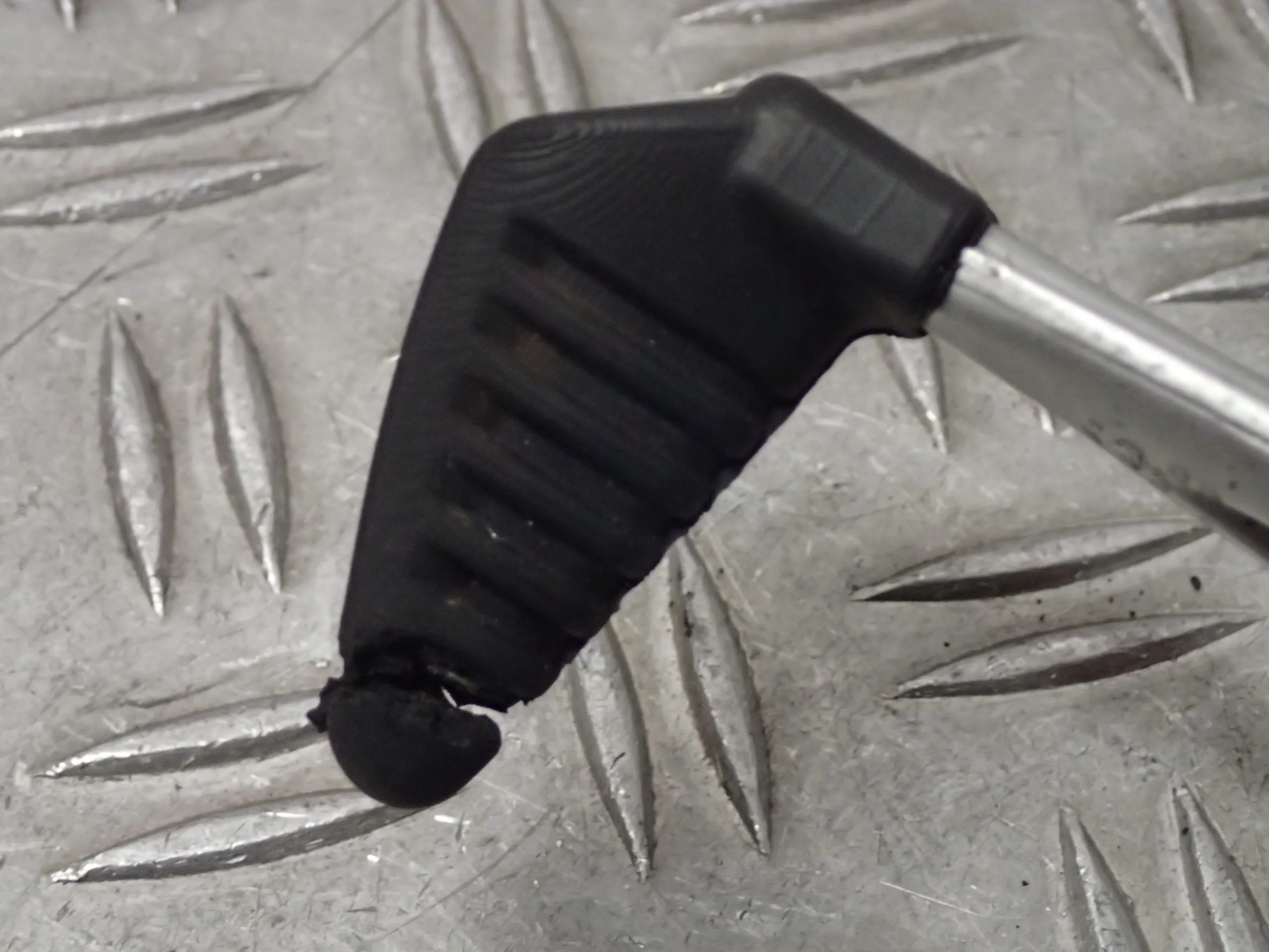 Fußrastenanlage Fahrer links Fußrasten Fuß Benelli TNT 1130 Bj.04