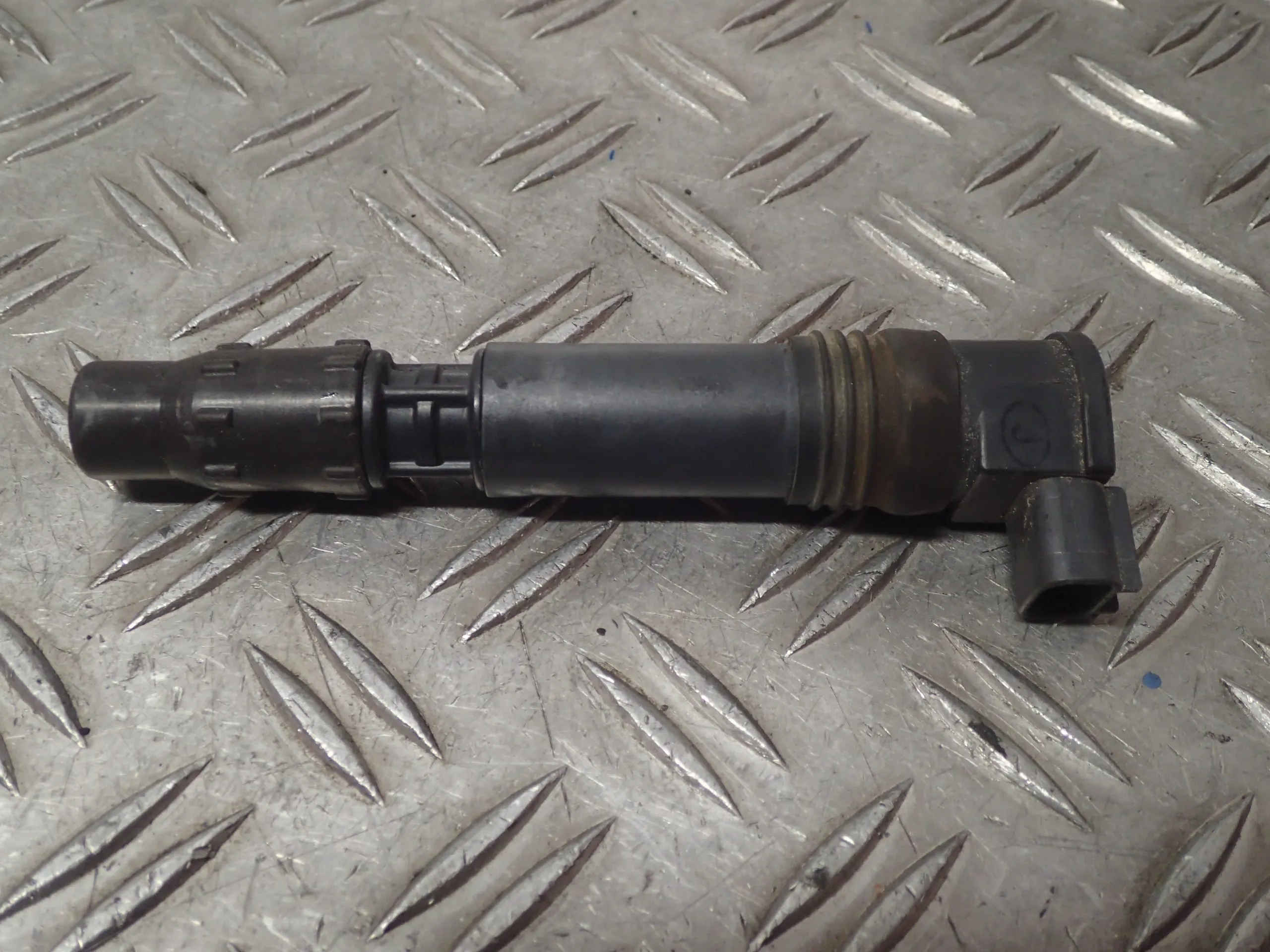 Zündspule Zündung Ignition Honda CBR 900 RR SC50 38867km