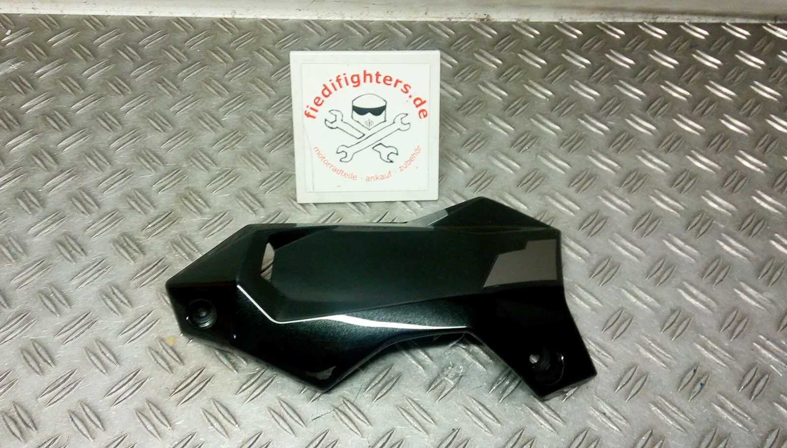 Verkleidung Abdeckung unten links Kawasaki Z900 ZR900HA2 Bj.22 35KW 11500km