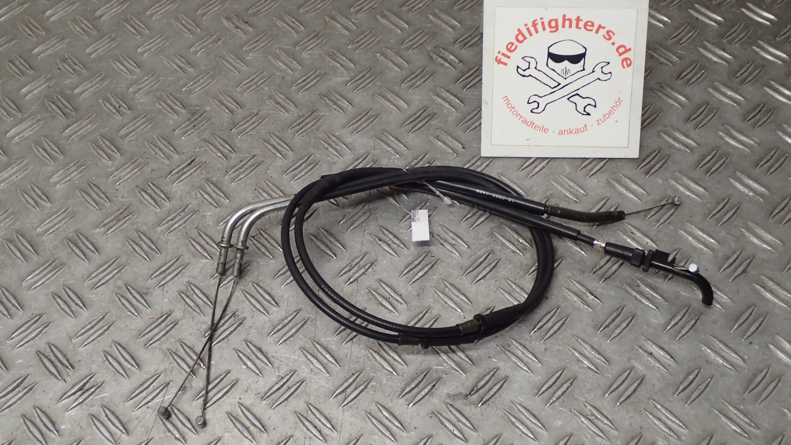 Gaszüge Gas Zug Zugseil Seil Kawasaki Z 750 ZR750J EZ.04 39672km