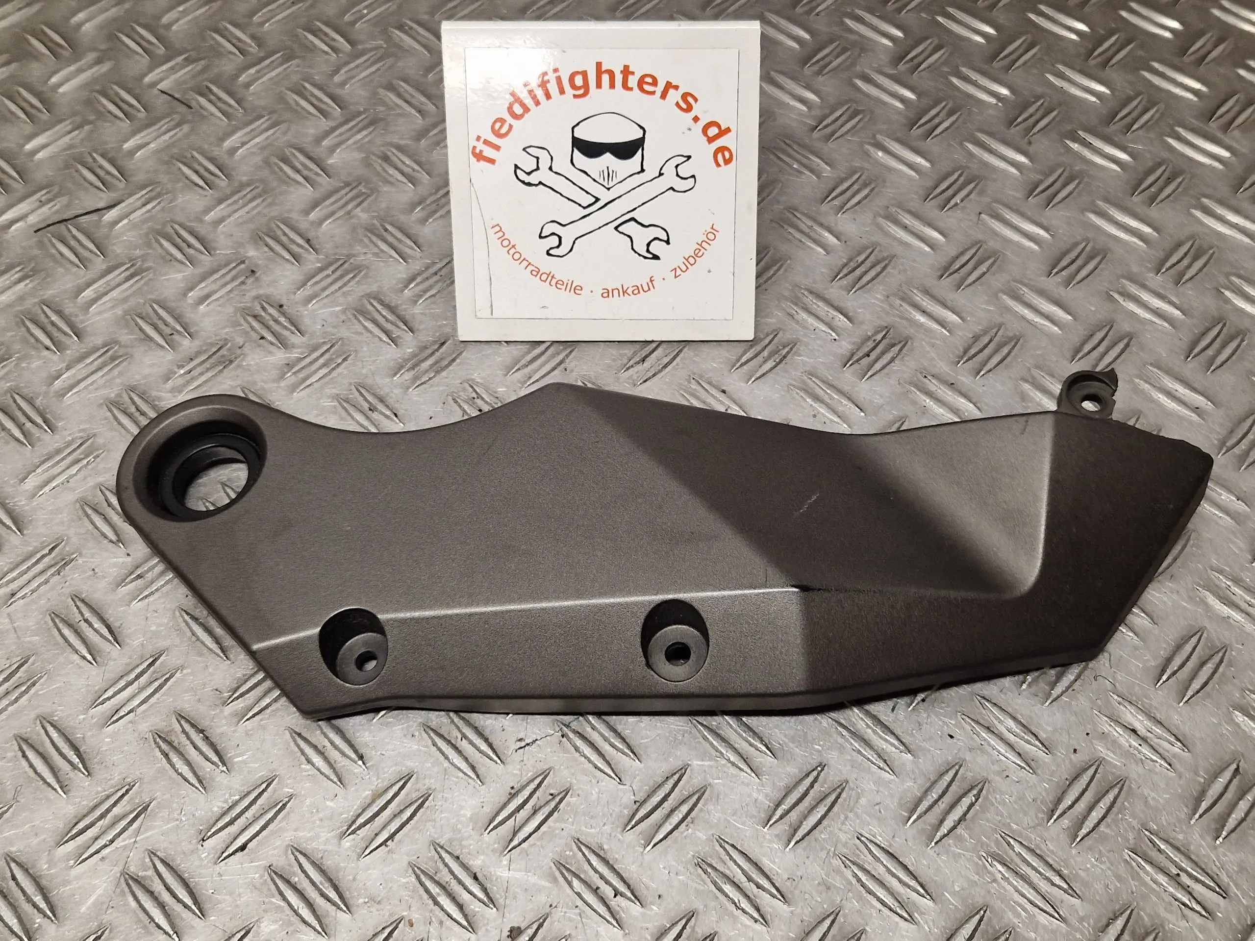 Verkleidung Seitenverkleidung rechts Kawasaki Z 750 Ez.05 ZR750J 47475km 1409102834P