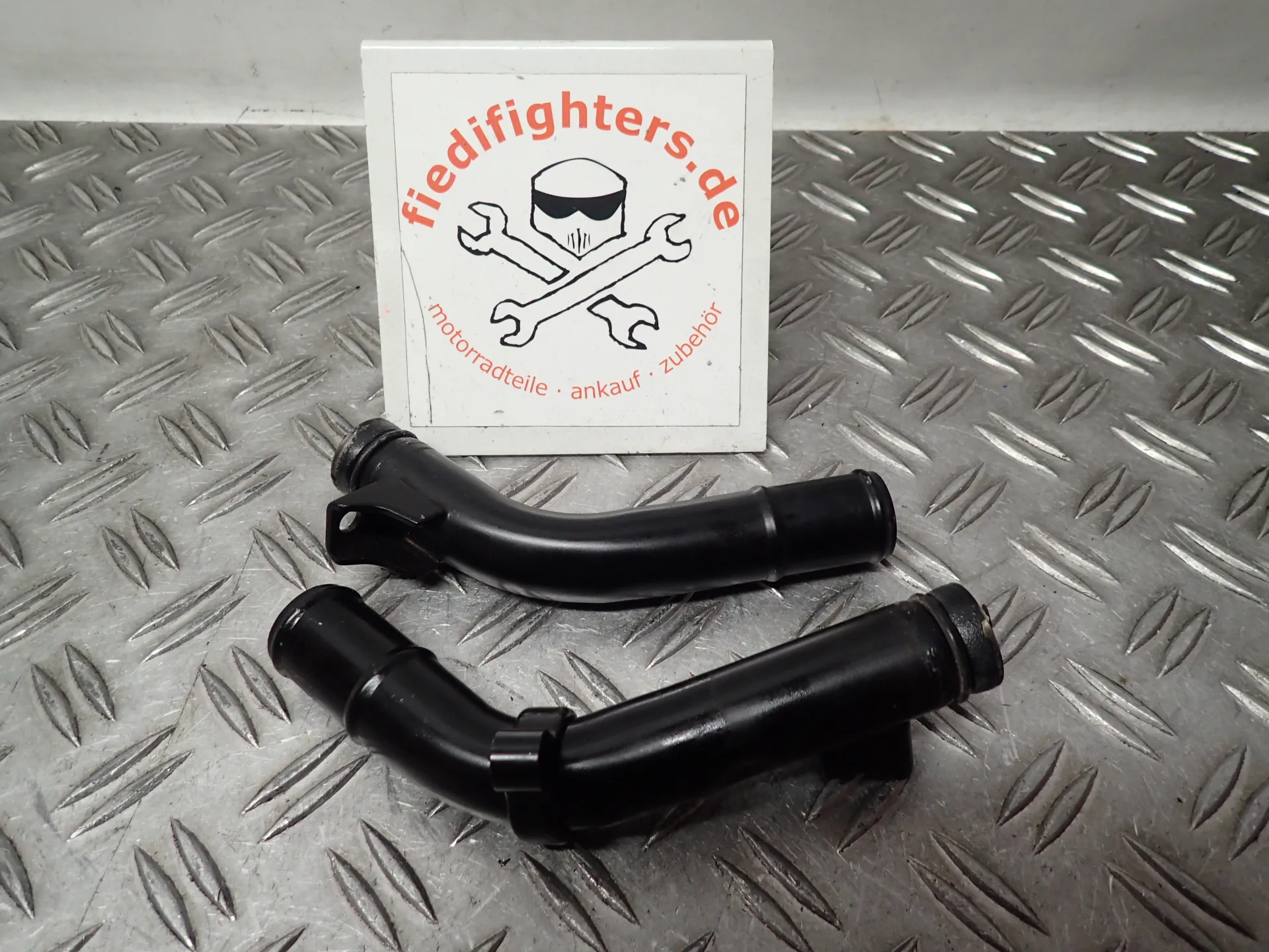 Leitungen Wasserpumpe Kawasaki Z900 ZR900F Bj.22 92KW 8239km