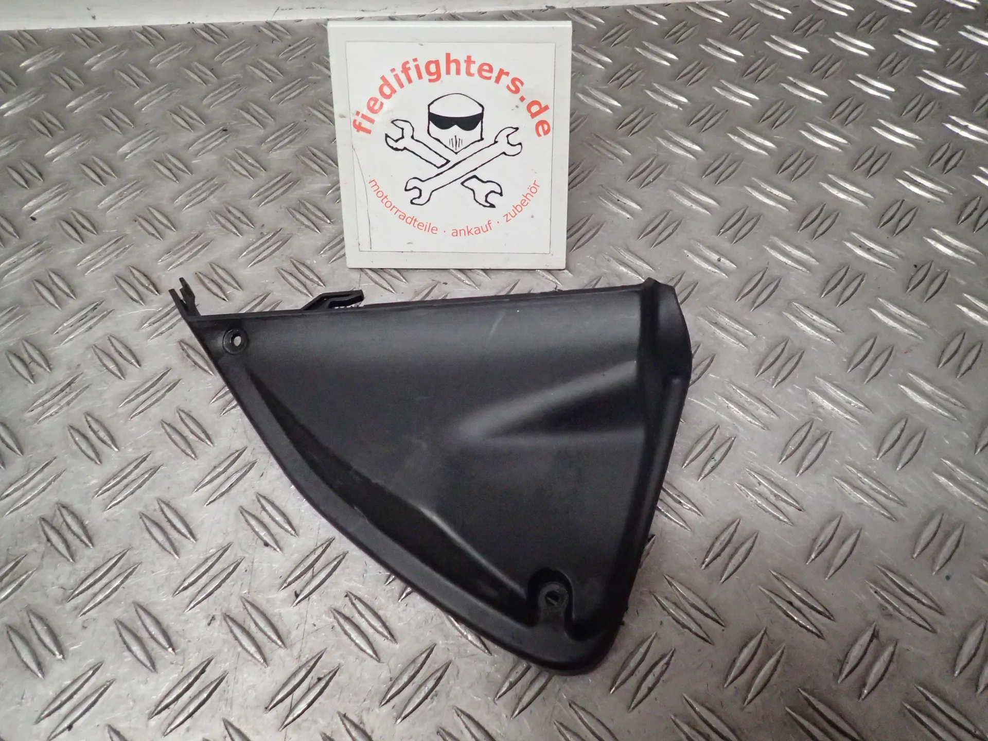 ABDECKUNG PANEL RECHTS Ducati Hyperstrada 821 Bj15 28000km 48015721A