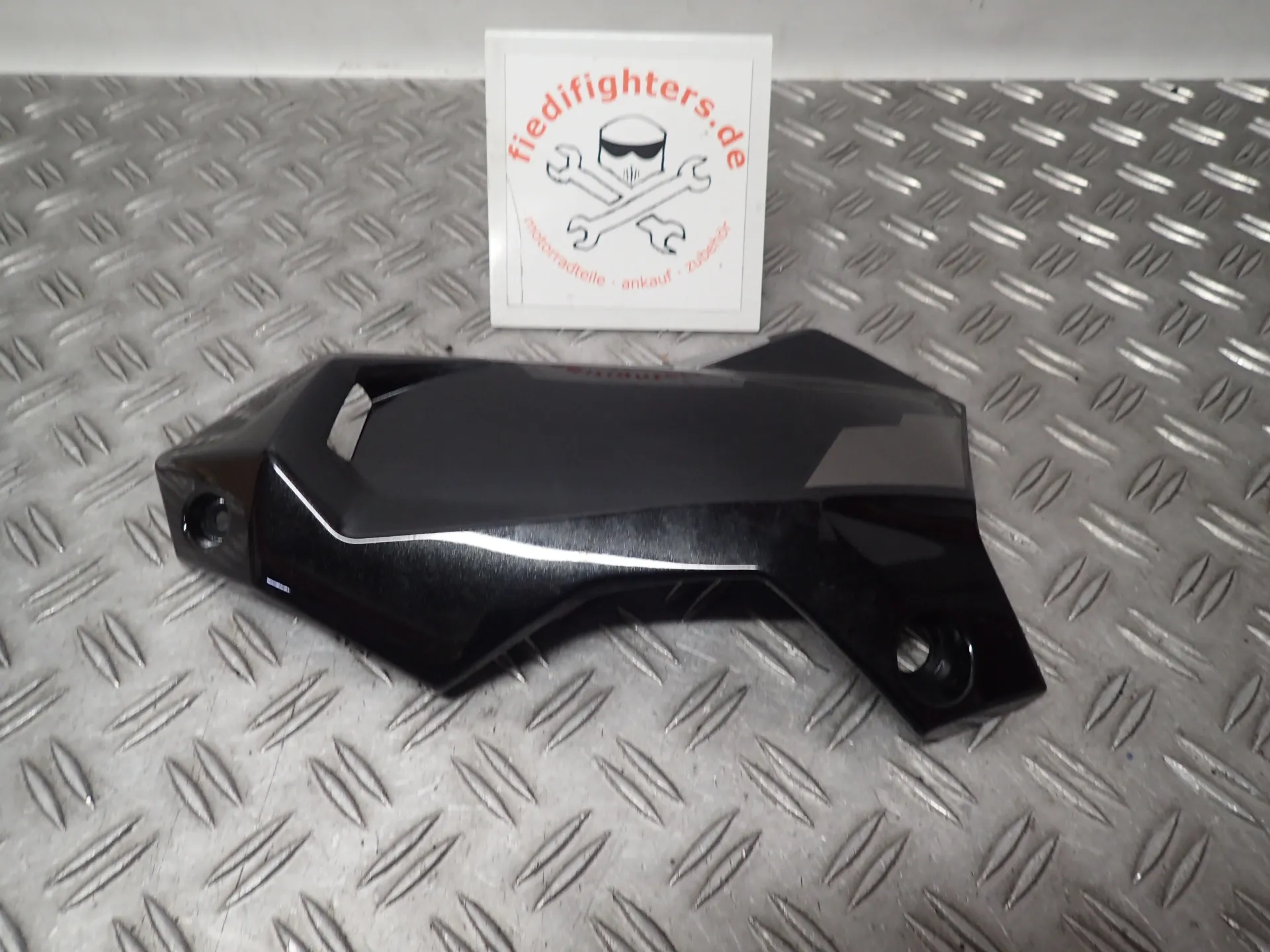 Verkleidung Öwanne Bugverkleidung links Kawasaki Z900 ZR900F Ez22 1982km