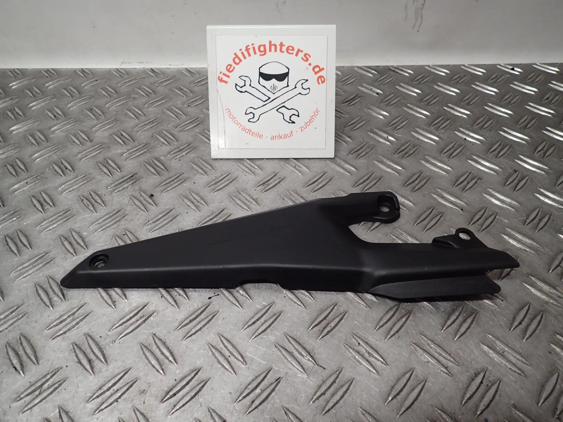 Seitenverkleidung Heck Verkleidung Kawasaki Z900 ZR900HA2 Bj.22 35KW 11500km