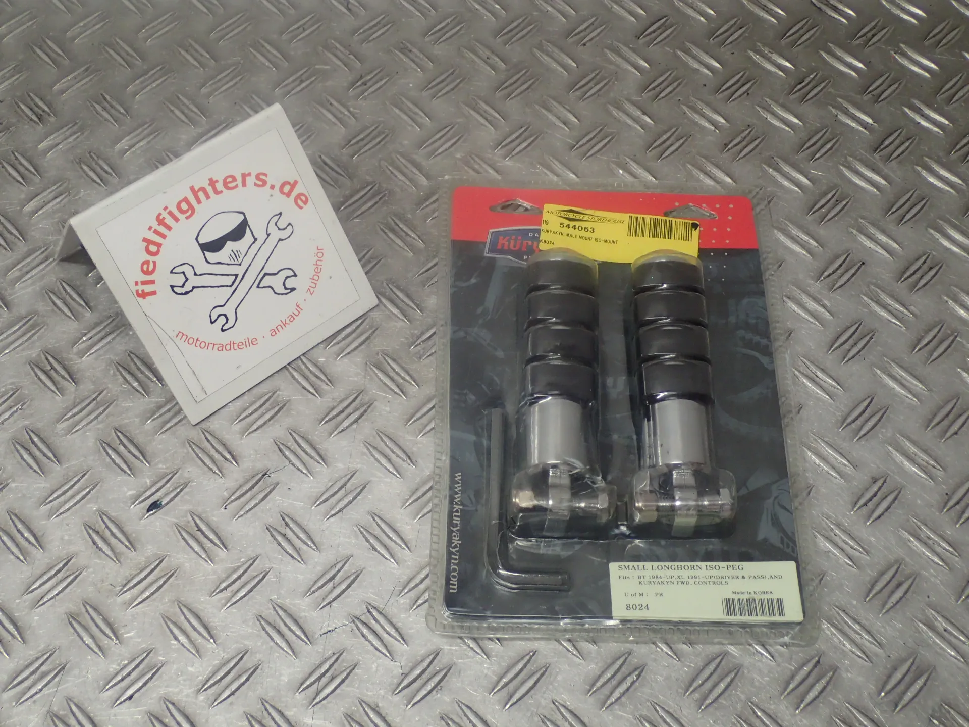 Küryakyn ISO-Rasten groß, chrom Harley-Davidson