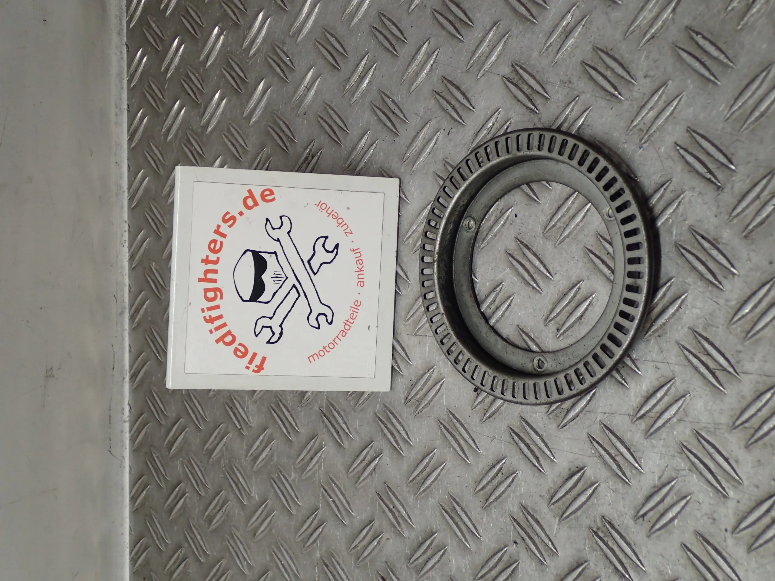 ABS Kranz Sensorring Sensorkranz vorne Honda CBF600 S PC38 EZ.04 47414km