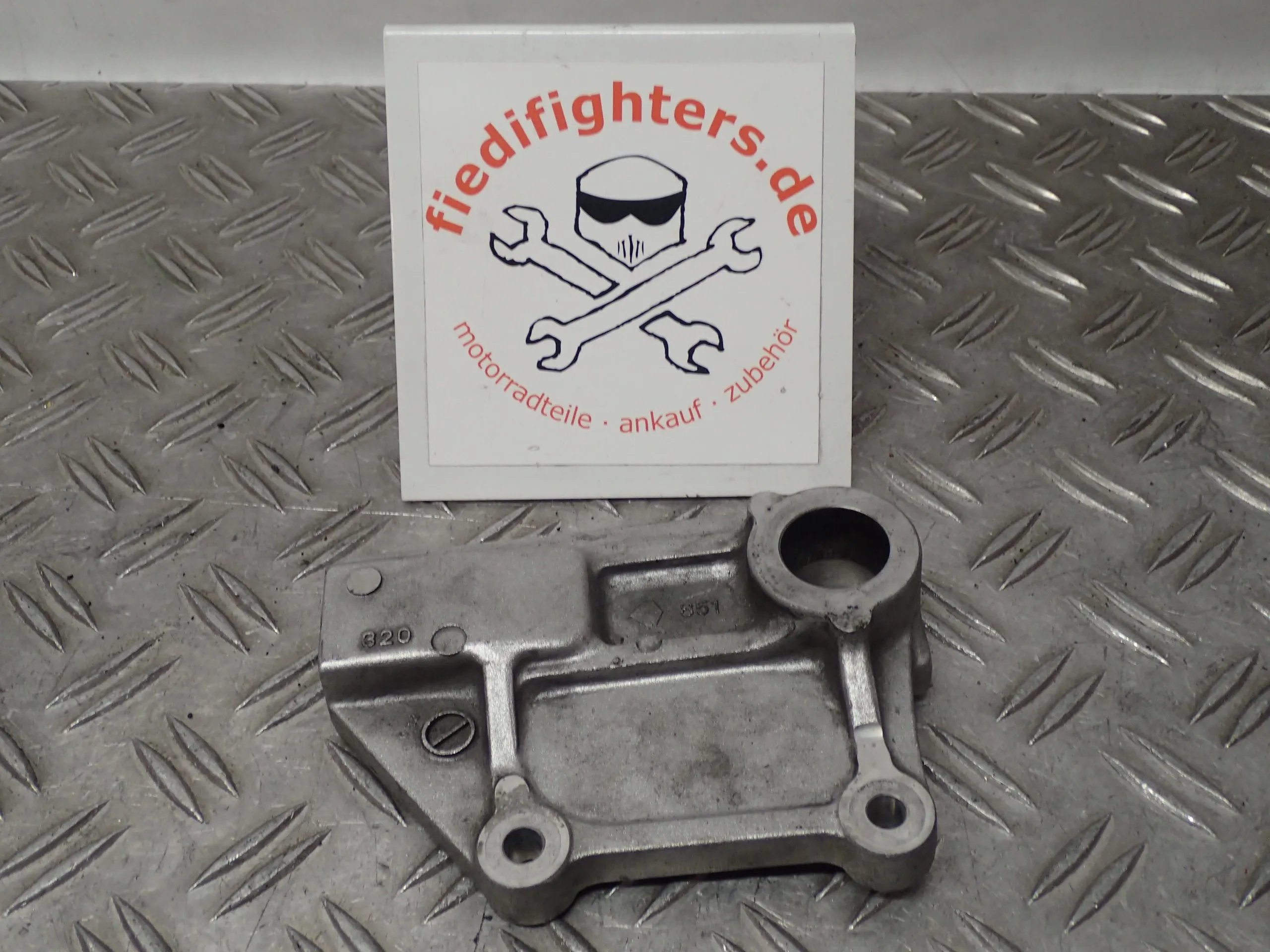 Bremsankerplatte Bremssattel Halter hinten Kawasaki Ninja ZX-12R ZXT20A Ez.03 56758km