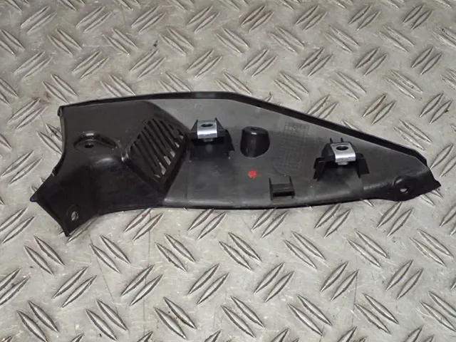 Verkleidung Abdeckung vorne innen links Kawasaki Z900 ZR900HA2 Bj.22 35KW 11500km